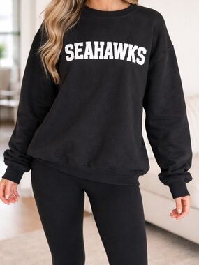 SEATTLE SEAHAWKS Black Crewneck Sweatshirt